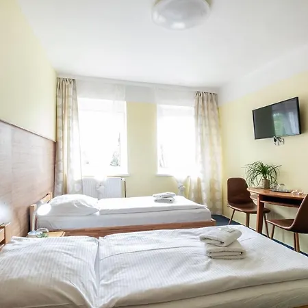 U Cisare Hotel Mirošovice