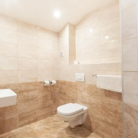 Hotel U Cisare Mirosovice