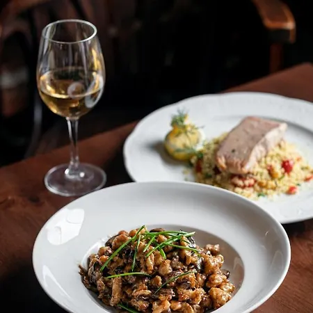 U Cisare Mirošovice