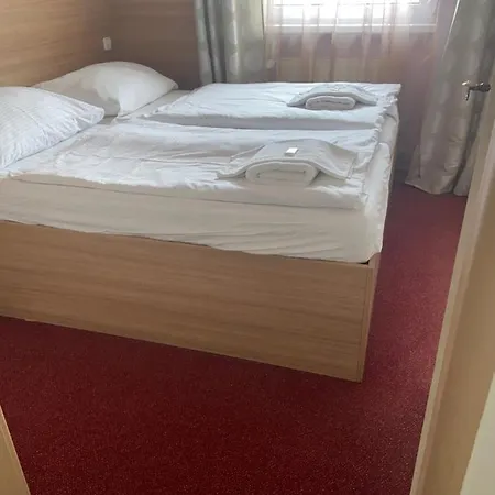 U Cisare Hotel 3*