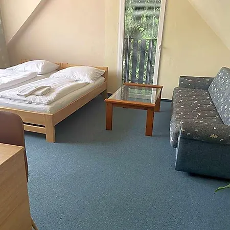 Hotel U Cisare Mirošovice