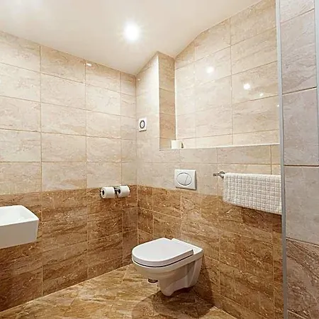 U Cisare Hotel Mirošovice
