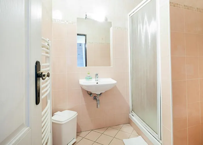 Hotell U Cisare Mirošovice